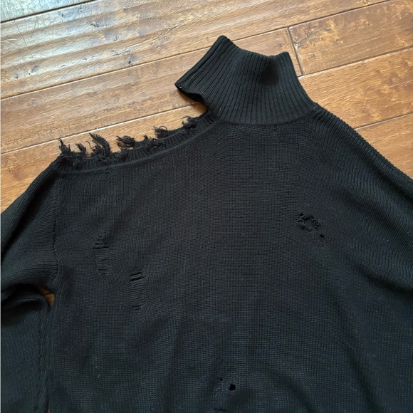 Lovers & Friends ARLINGTON SWEATER! Sold out! - Picture 6 of 12